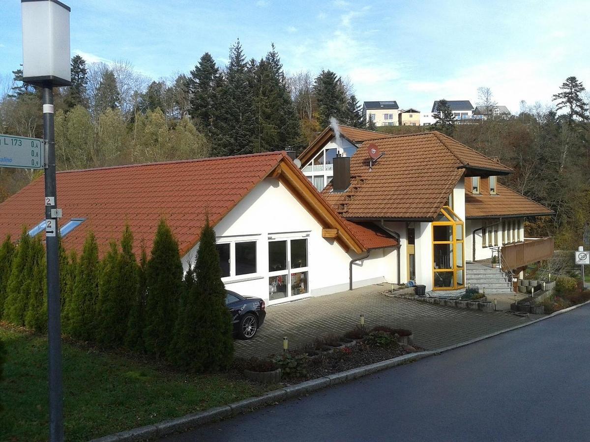 Dzt-Schwarzwaldhotel Garni Unterkirnach Экстерьер фото